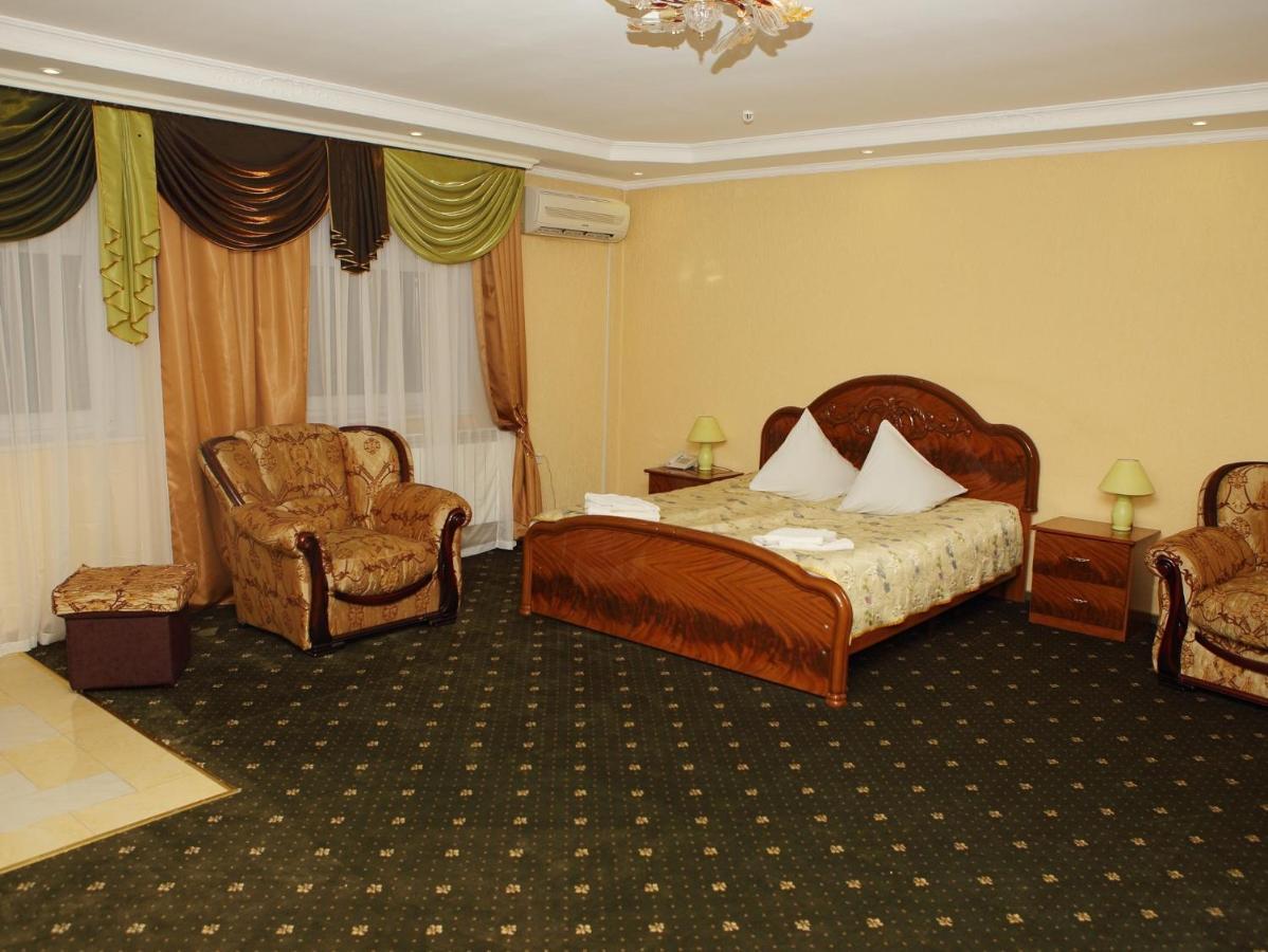 Віконт Motel Chishki Kültér fotó